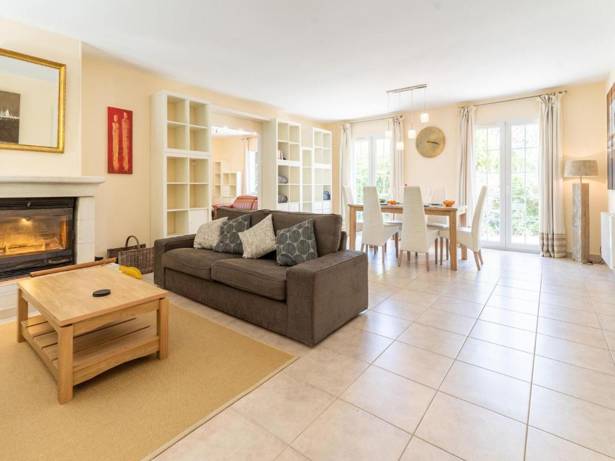 Vacation Home In Limoux With Pool ภายนอก รูปภาพ