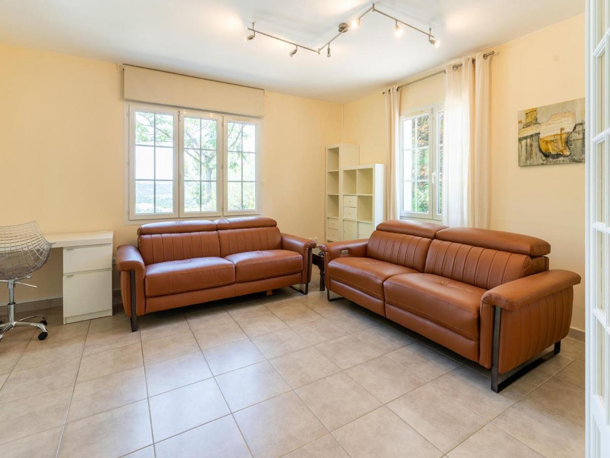 Vacation Home In Limoux With Pool ภายนอก รูปภาพ